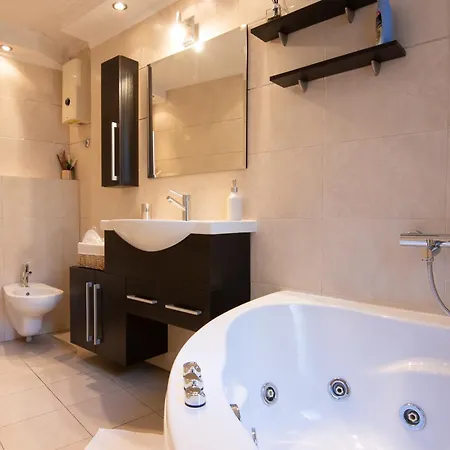 Sweet House Parlament Lux