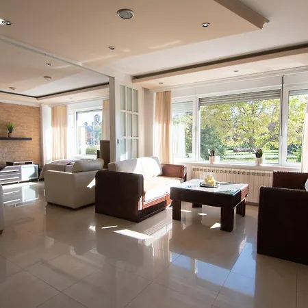Appartement Sweet House Parlament Lux Belgrado