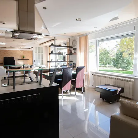 Sweet House Parlament Lux * Belgrade